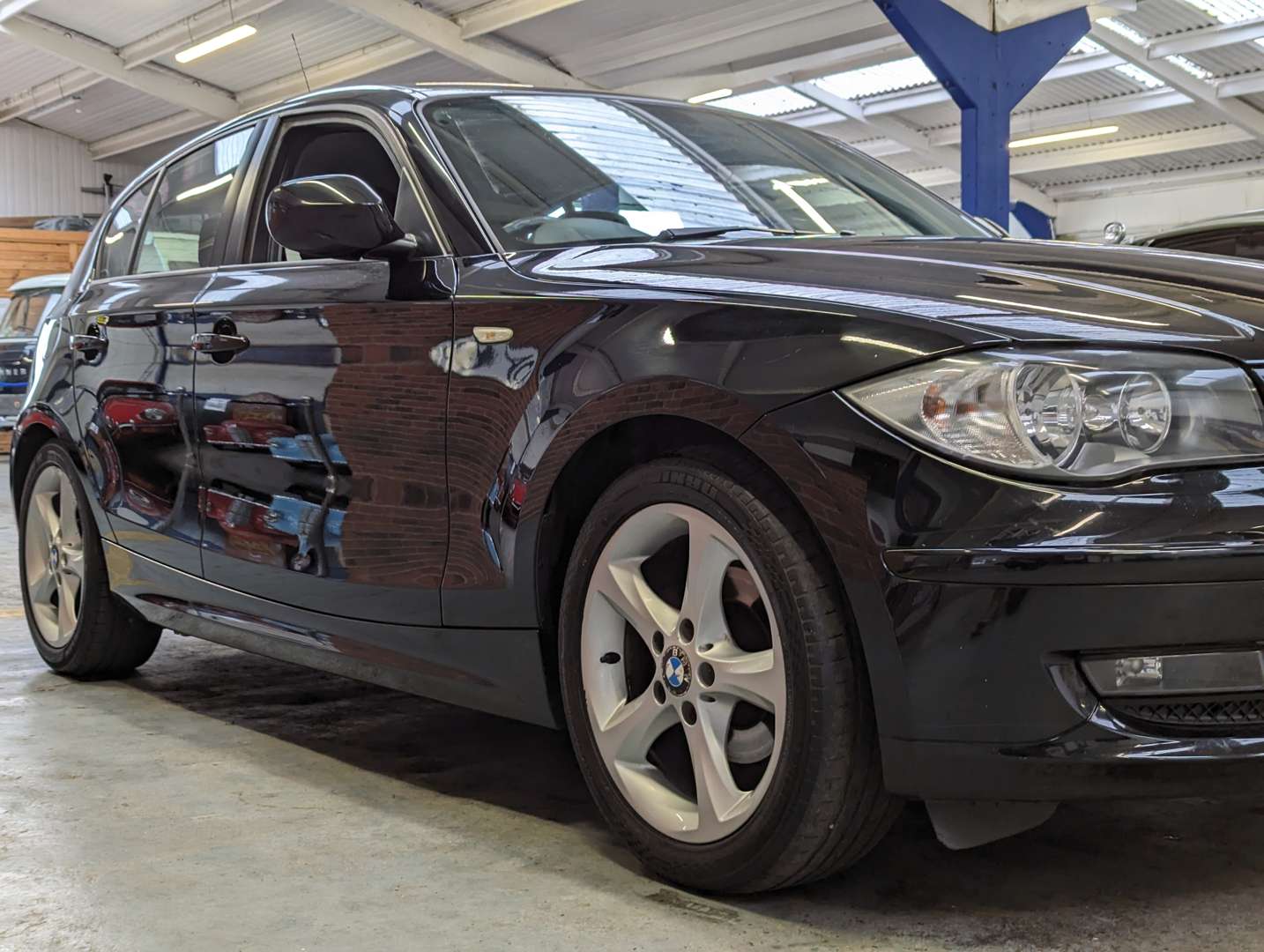 <p>2010 BMW 116I SPORT **SOLD</p>