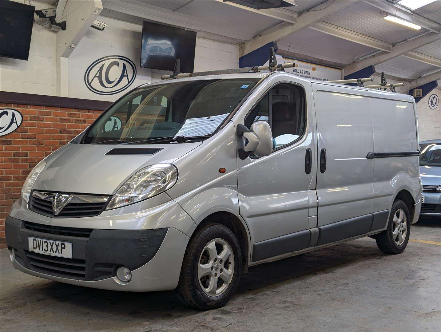 <p>2013 VAUXHALL VIVARO 2900 SPORTIVE CDTI</p>