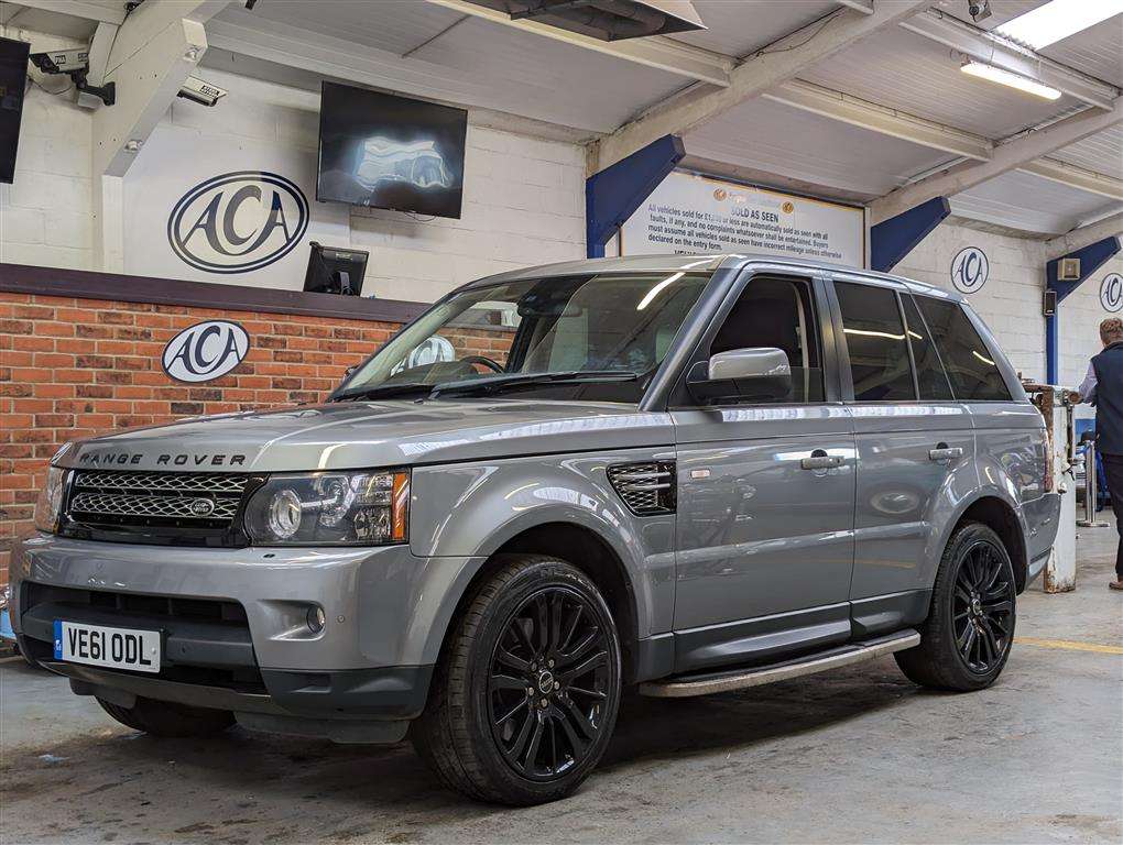 <p>2012 LAND ROVER RANGE ROVER SPORT HSE SDV</p>