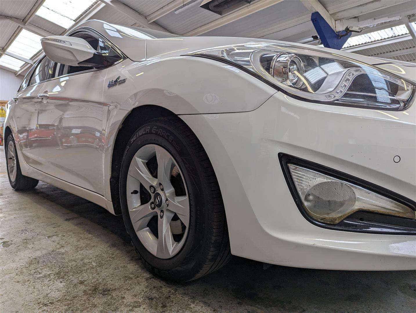 <p>2012 HYUNDAI I40 STYLE BLUE DRIVE CRDI</p>