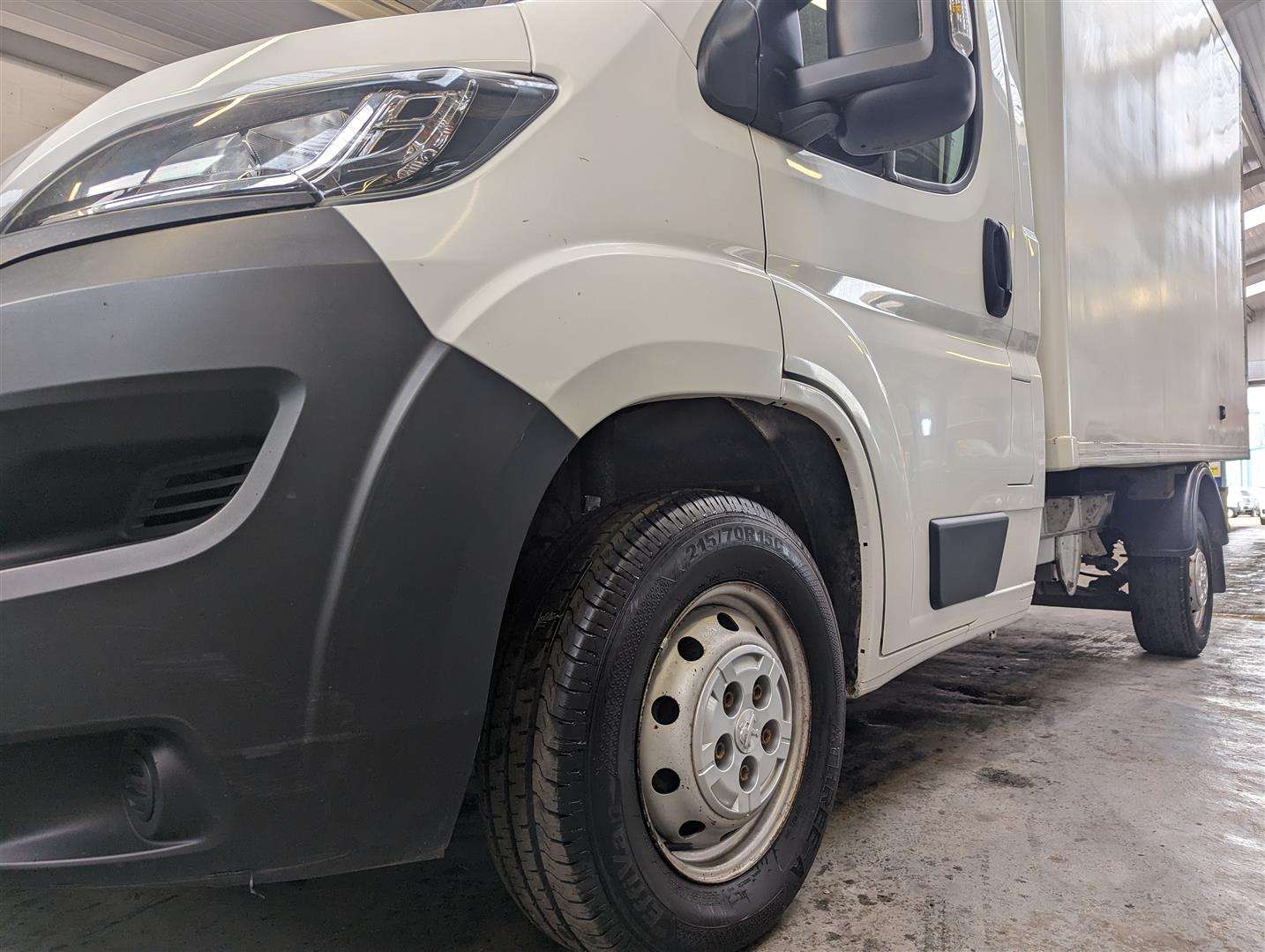 <p>2019 PEUGEOT BOXER 335 L2 BLUEHDI</p>