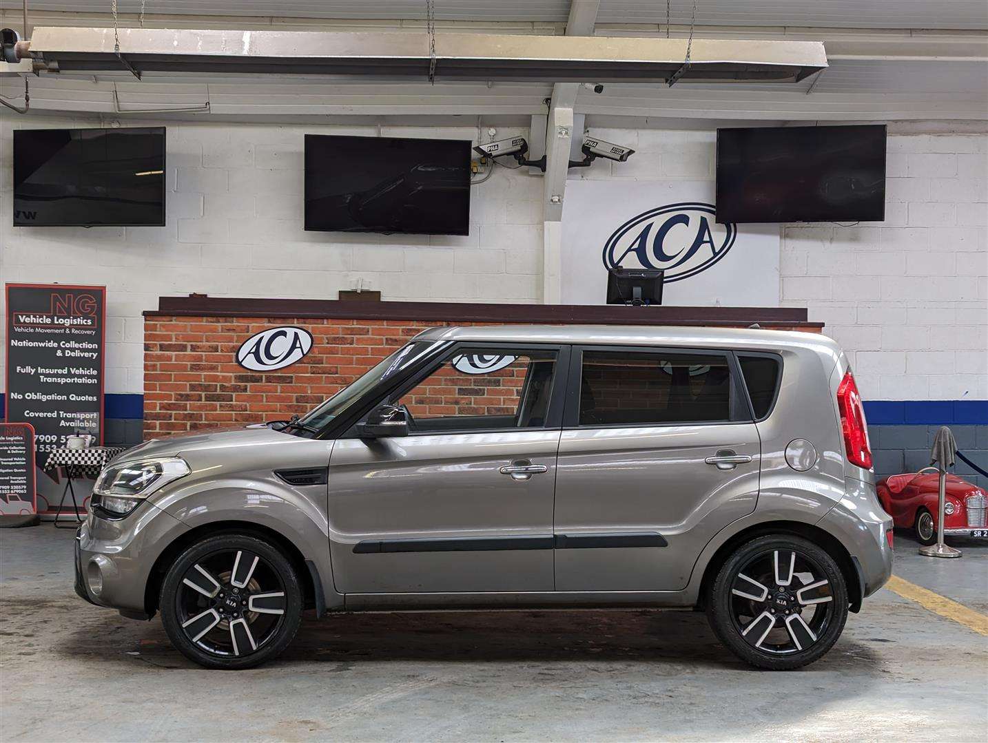 <p>2012 KIA SOUL QUANTUM CRDI</p>