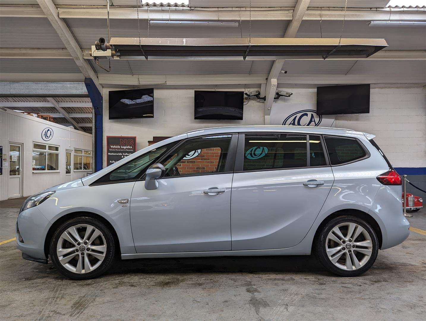 <p>2016 VAUXHALL ZAFIRA TOURER SRI CDTI S/</p>