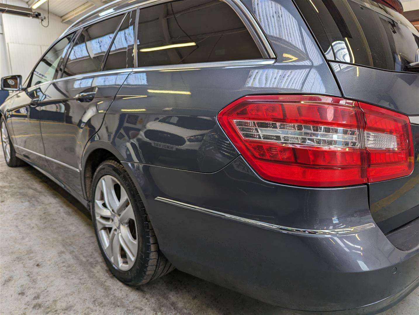 <p>2010 MERCEDES-BENZ E250 BLUEF-CY A-GARDE CDI</p>