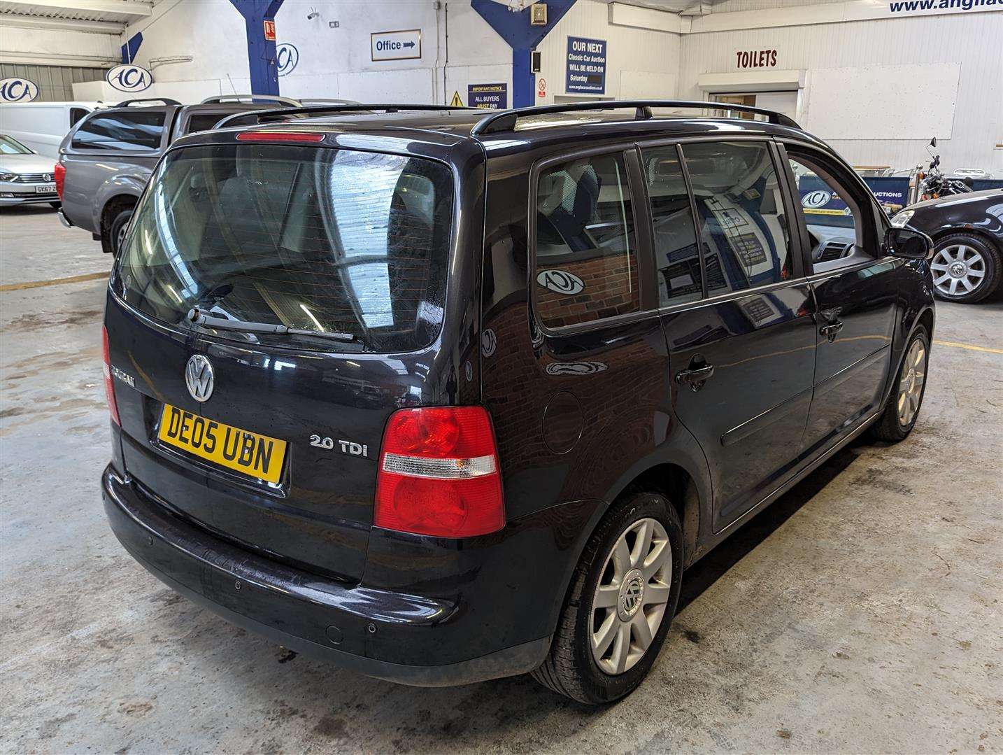 <p>2005 VOLKSWAGEN TOURAN SE TDI</p>