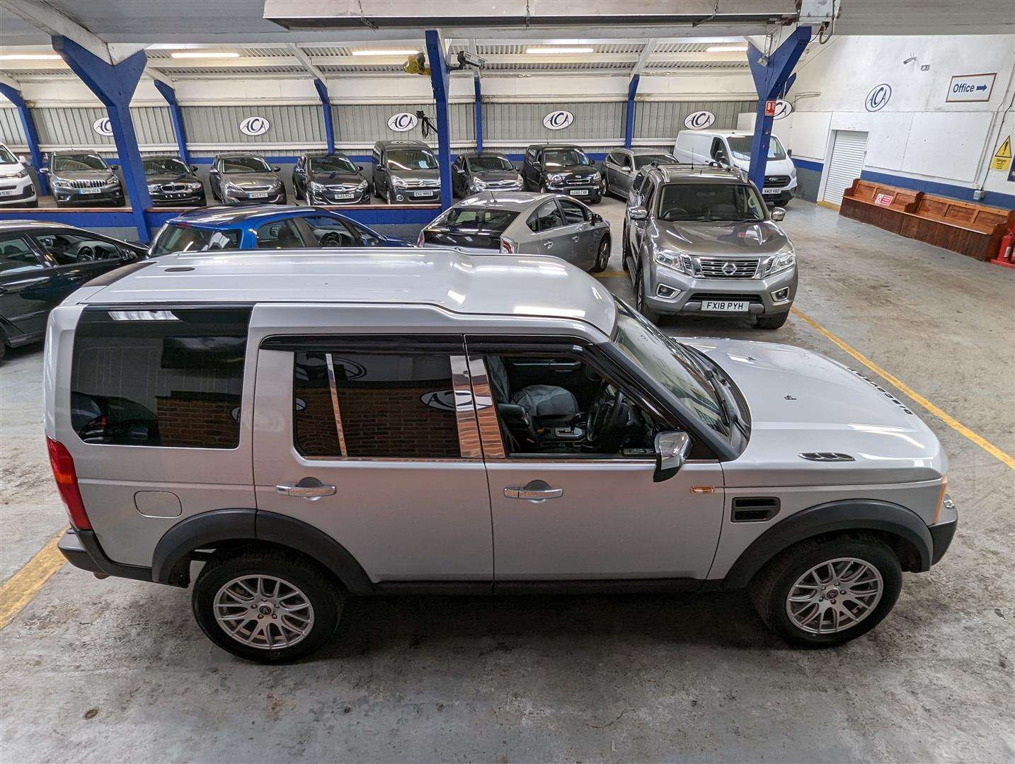 <p>2005 LAND ROVER DISCOVERY 3 TDV6 S AUTO</p>