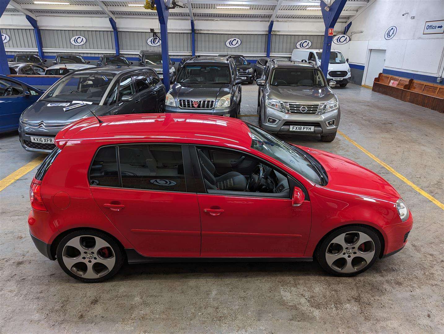 <p>2008 VOLKSWAGEN GOLF GTI AUTO</p>