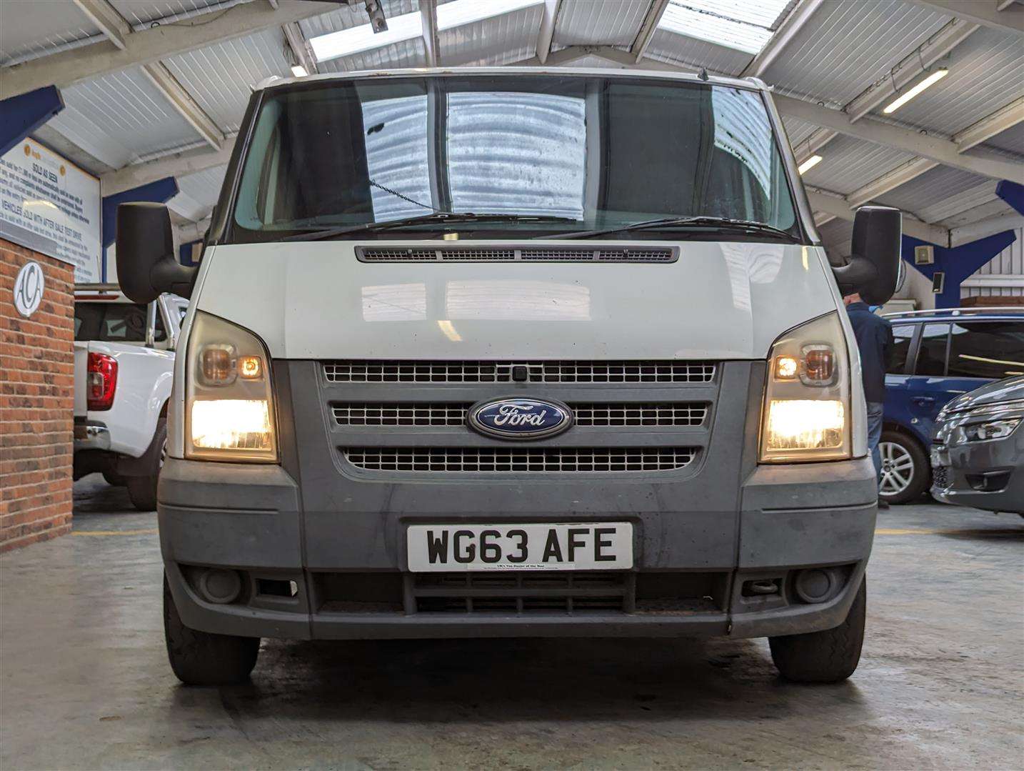 <p>2013 FORD TRANSIT 100 T260 FWD</p>