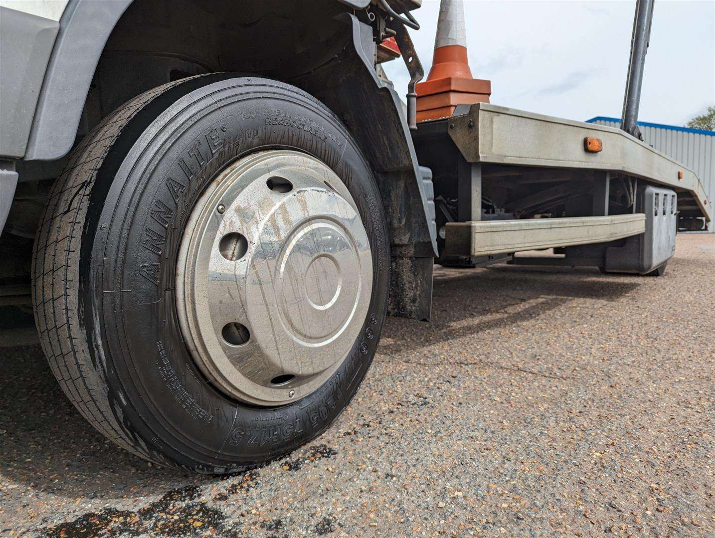 <p>2011 MITSUBISHI FUSO CANTER</p>