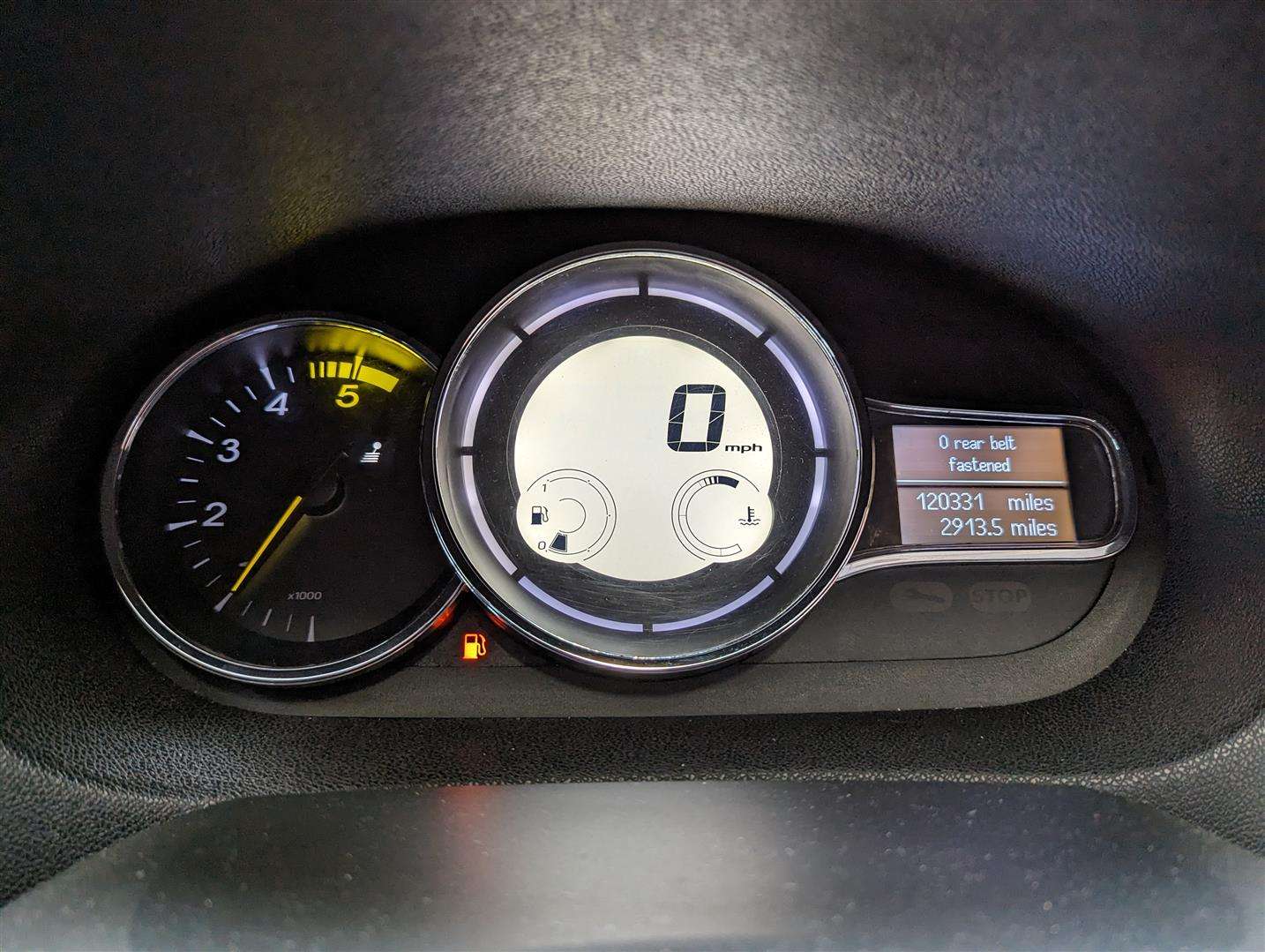 <p>2012 RENAULT MEGANE DYNAMIQUE TOMTOM D</p>