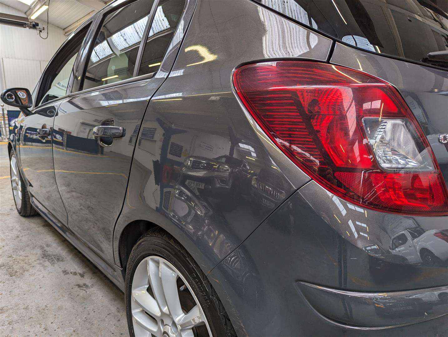 <p>2015 VAUXHALL CORSA SRI</p>