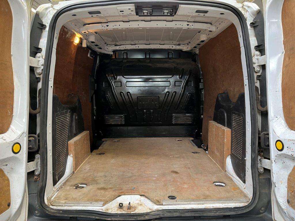 <p>2014 FORD TRANSIT CONNECT 200 ECONE</p>