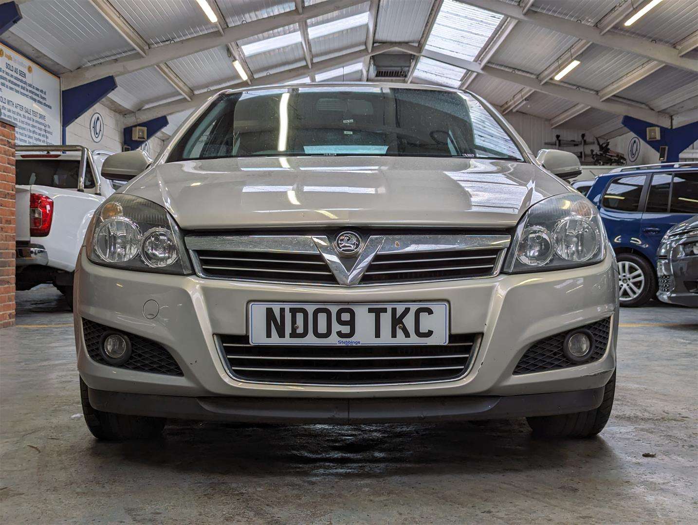 <p>2009 VAUXHALL ASTRA **SOLD</p>