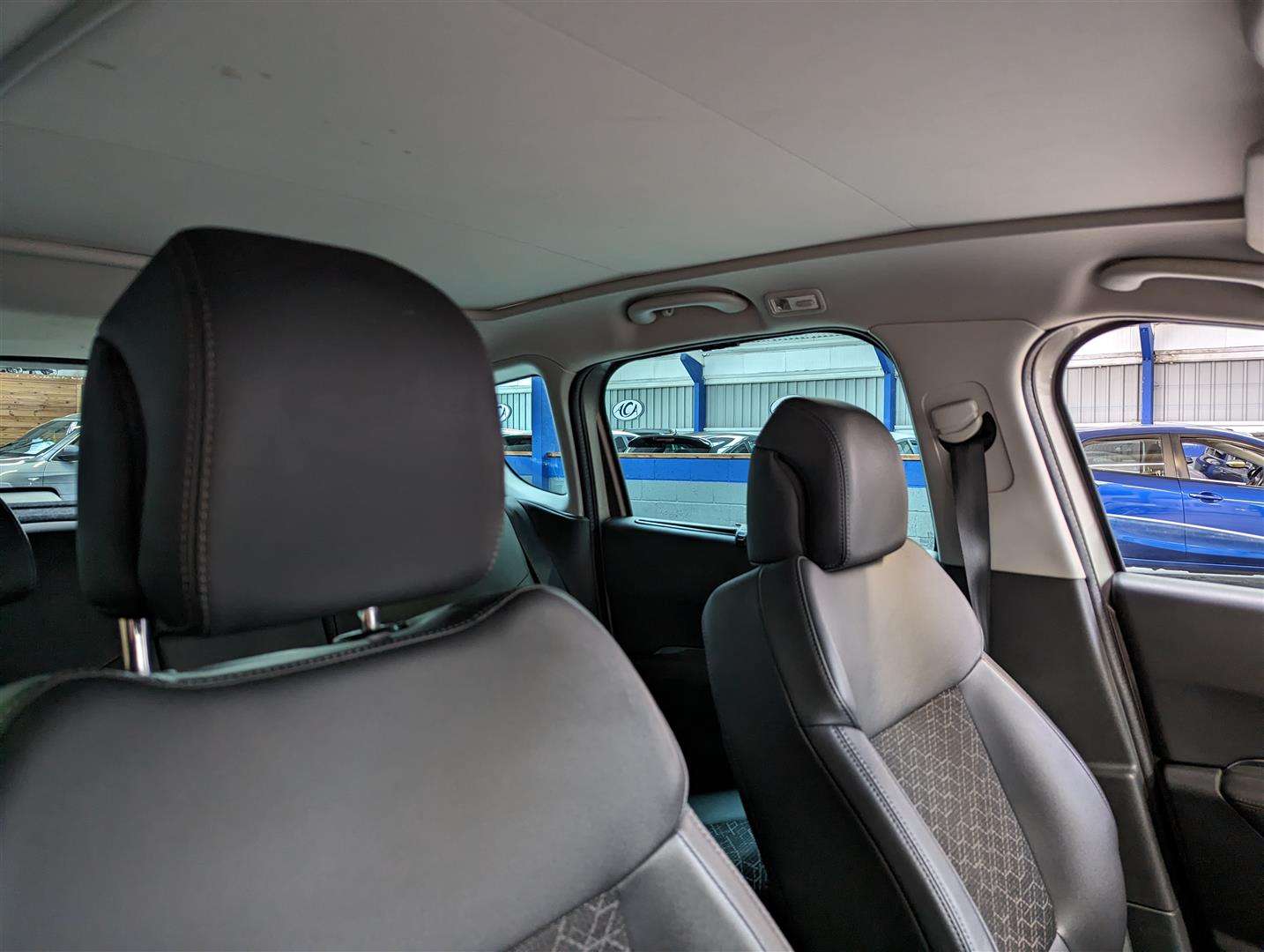 <p>2016 PEUGEOT 3008 ALLURE BLUE HDI S/S</p>