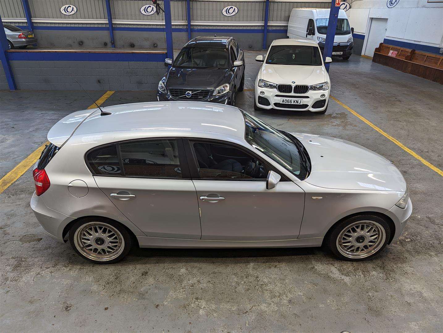 <p>2010 BMW 116D SPORT</p>