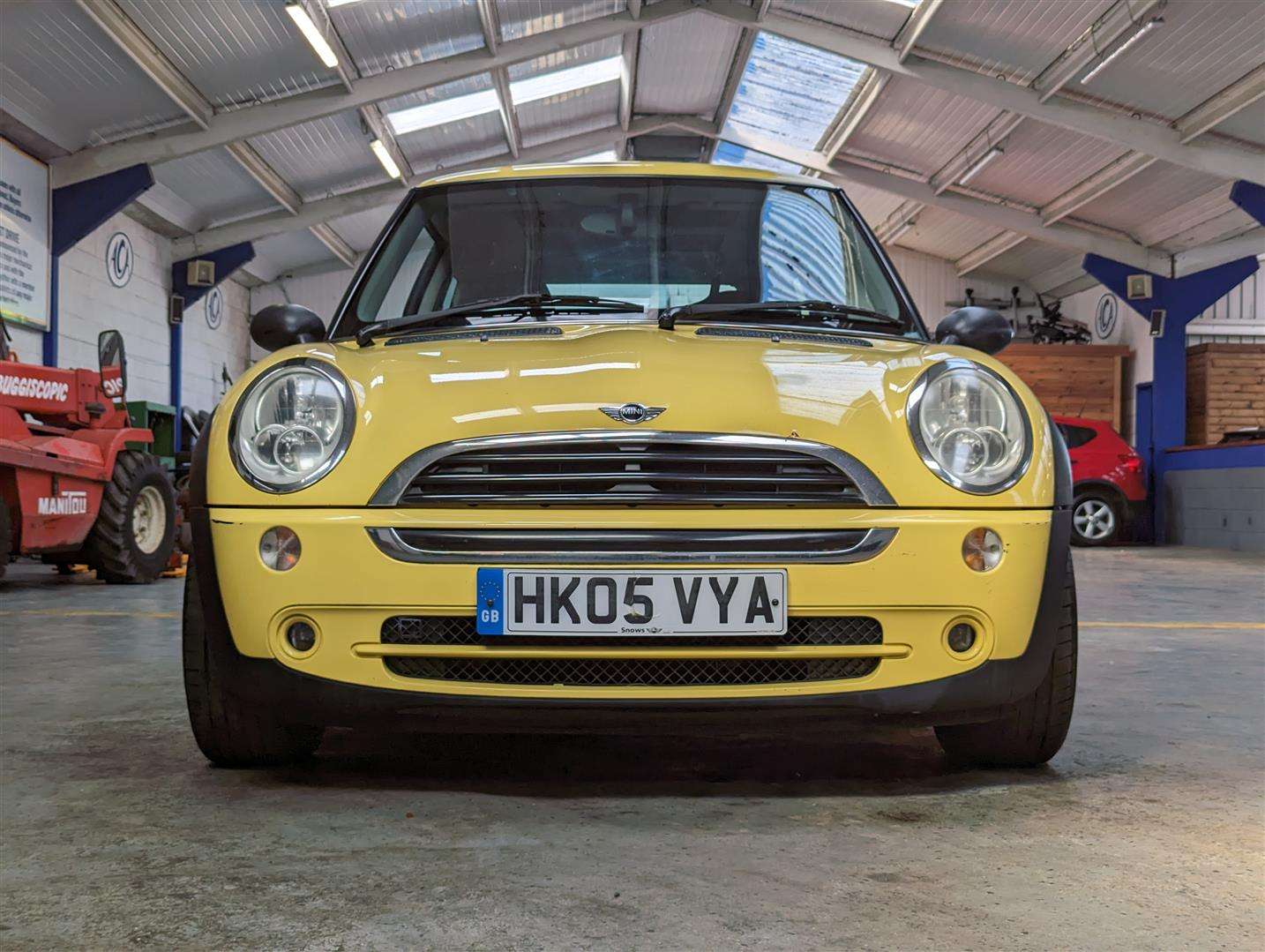 <p>2005 MINI MINI ONE</p>