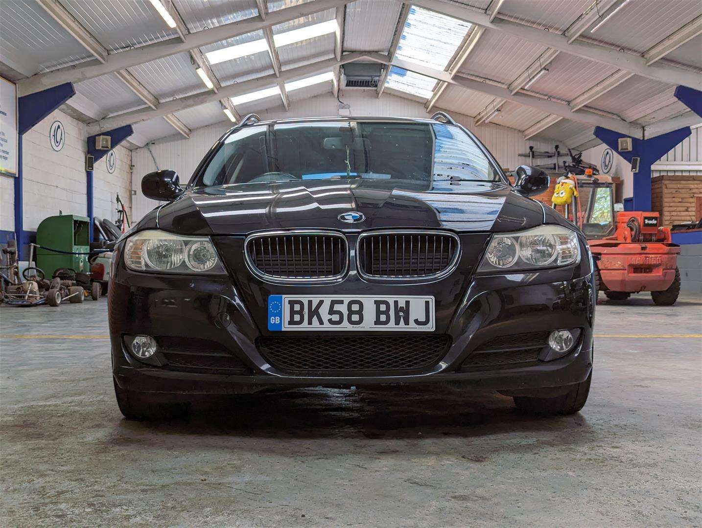 <p>2008 BMW 318I SE TOURING - SOLD</p>