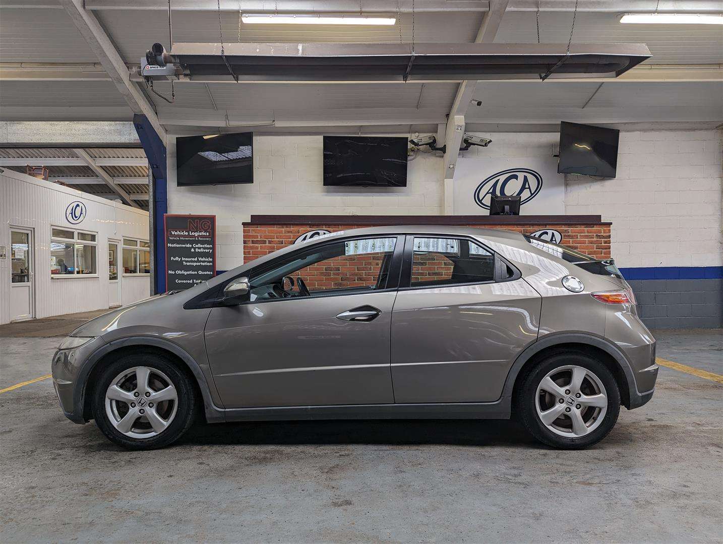 <p>2008 HONDA CIVIC ES I-VTEC</p>