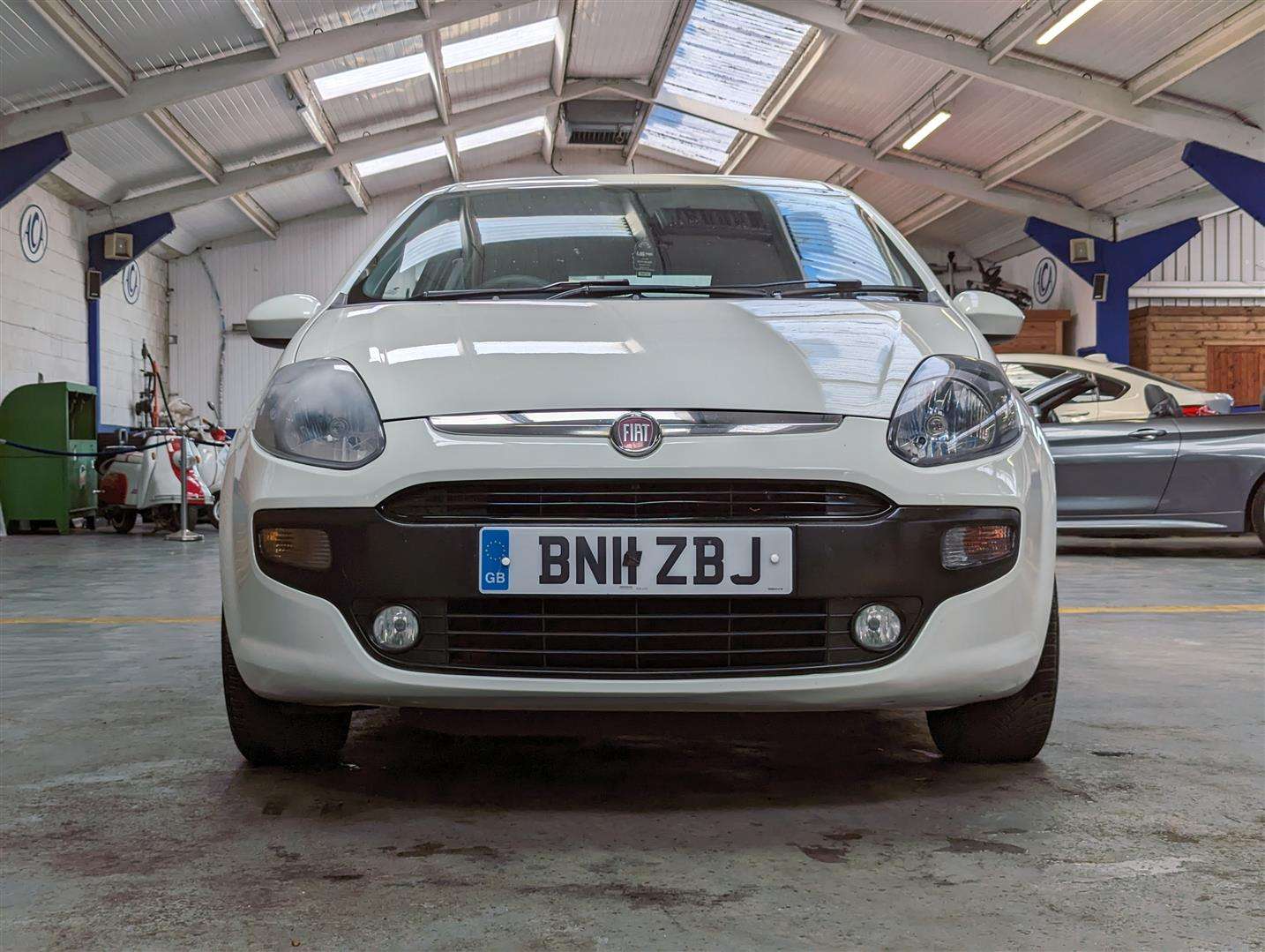 <p>2011 FIAT PUNTO EVO MYLIFE</p>