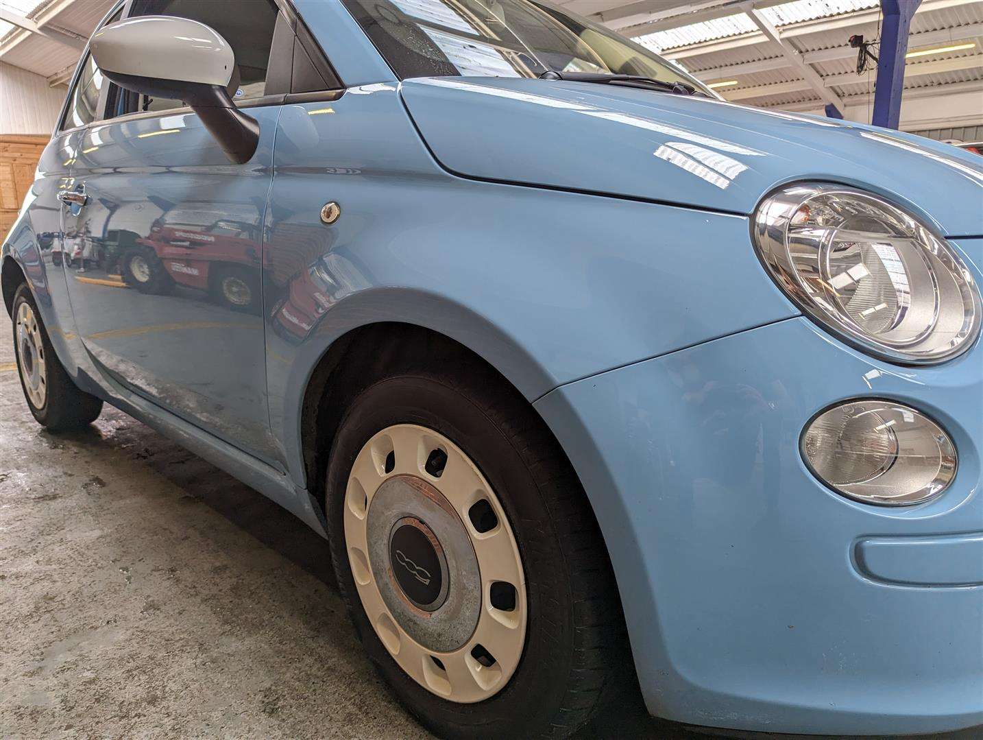 <p>2015 FIAT 500 COLOUR THERAPY</p>