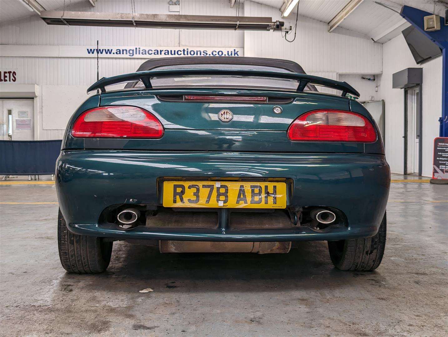 <p>1997 MG MGF</p>