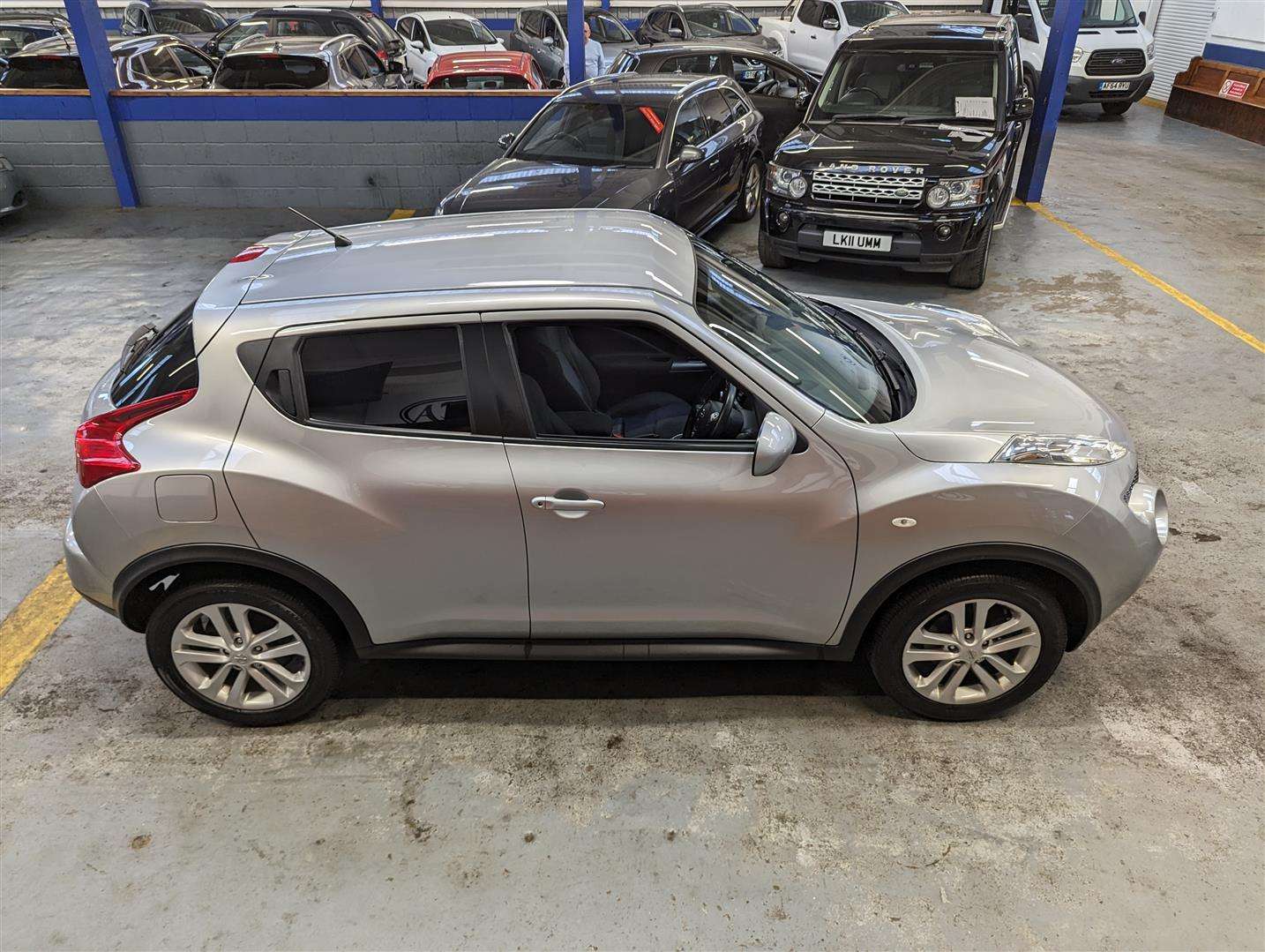 <p>2013 NISSAN JUKE ACENTA PREMIUM CVT</p>