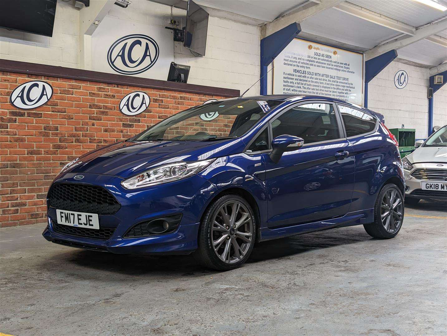 <p>2017 FORD FIESTA ST-LINE</p>