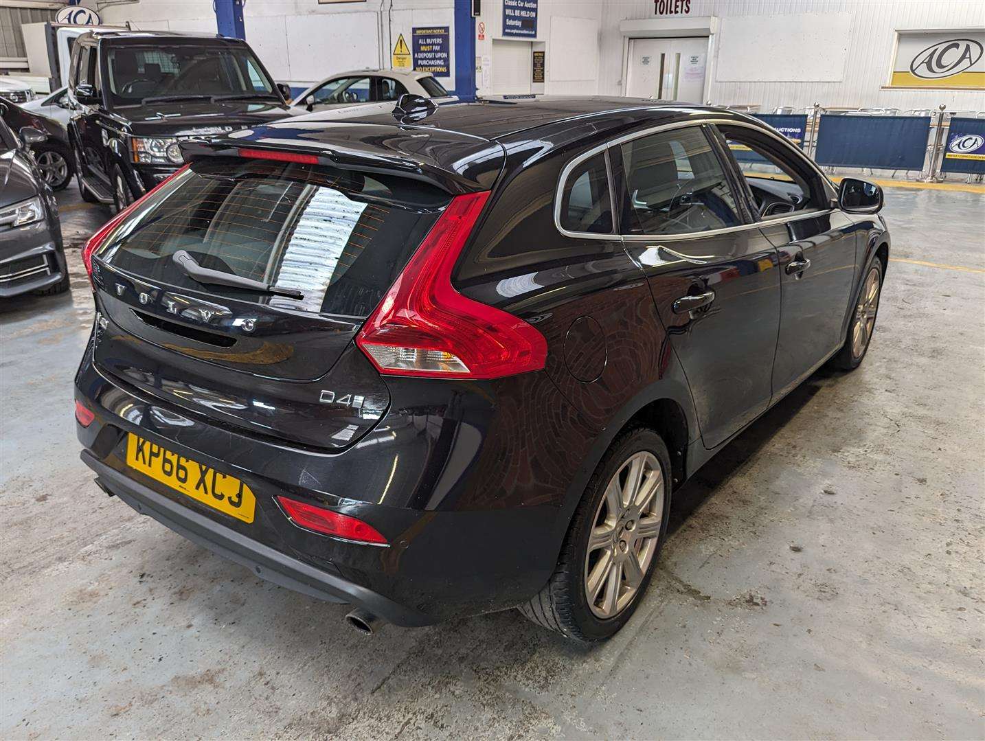 <p>2016 VOLVO V40 **SOLD</p>