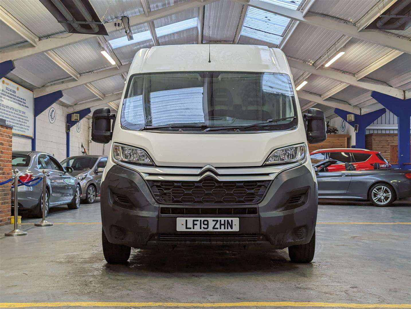 <p>2019 CITROEN RELAY 35 L3H2 EPRISE BLUE</p>