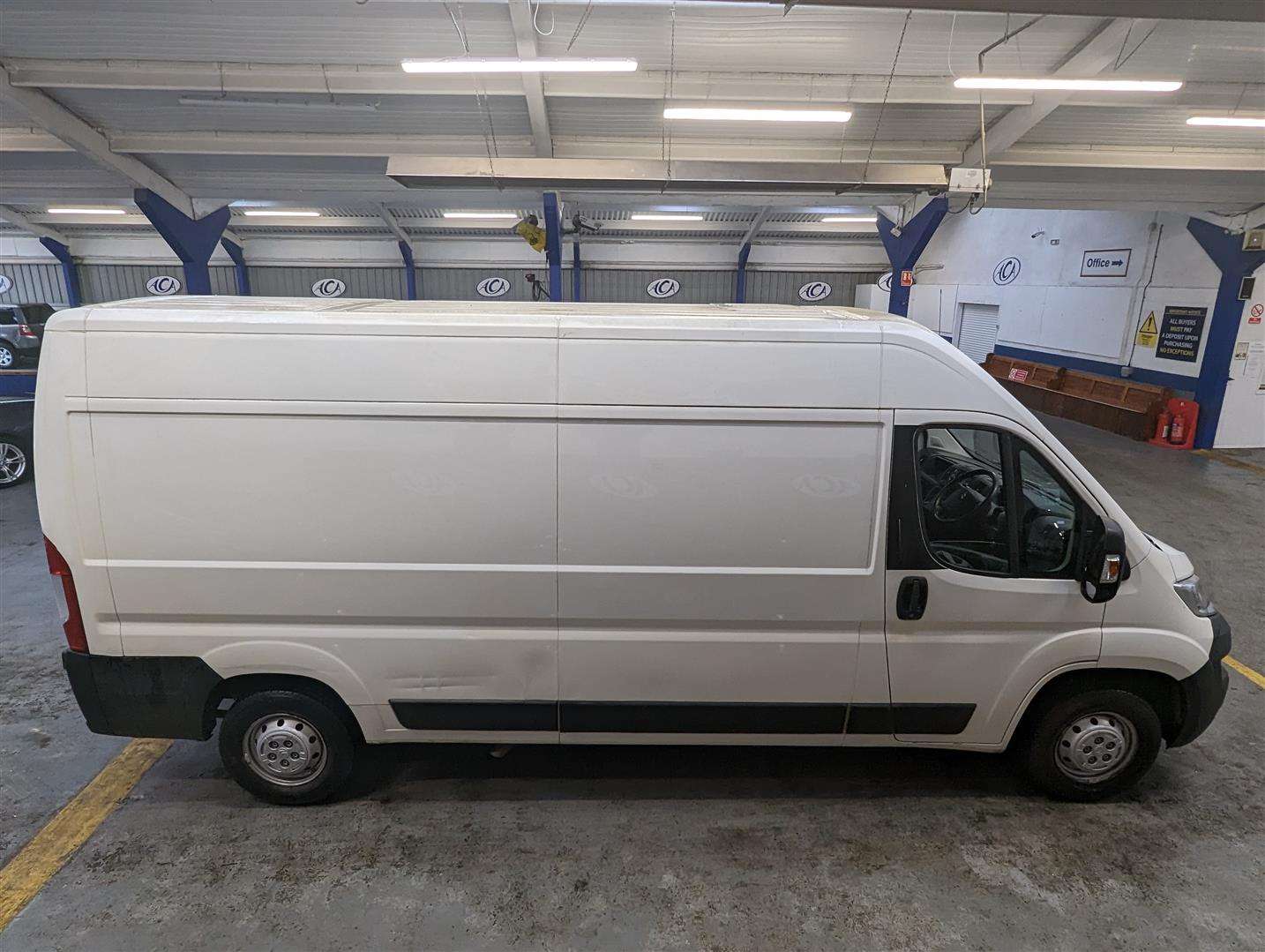 <p>2019 CITROEN RELAY 35 L3H2 EPRISE BLUE</p>