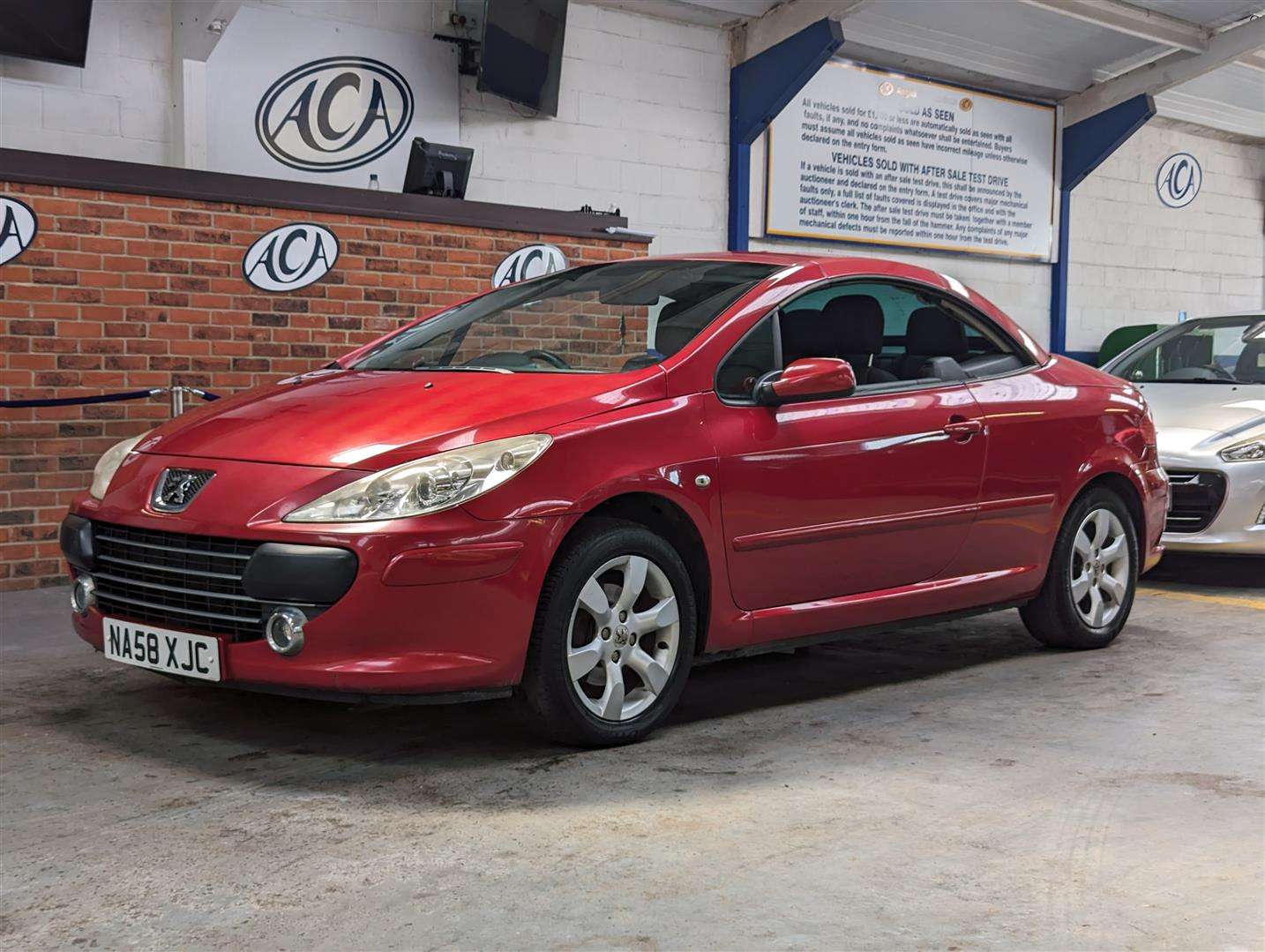 <p>2008 PEUGEOT 307 CC S</p>