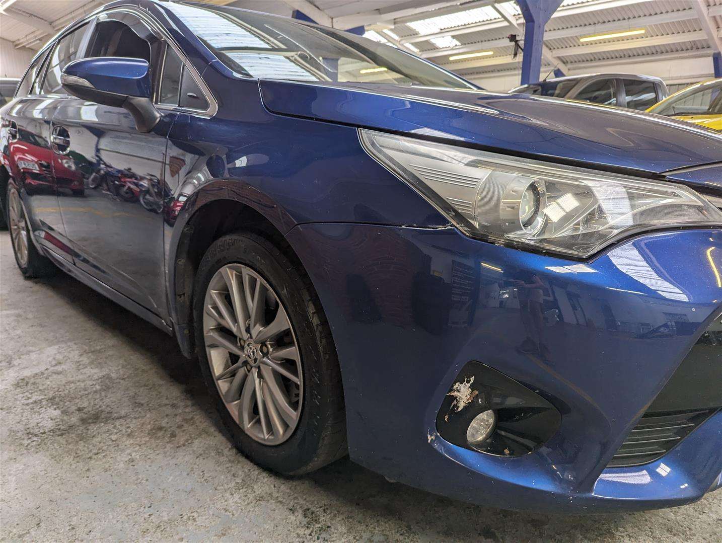 <p>2015 TOYOTA AVENSIS ** SOLD</p>