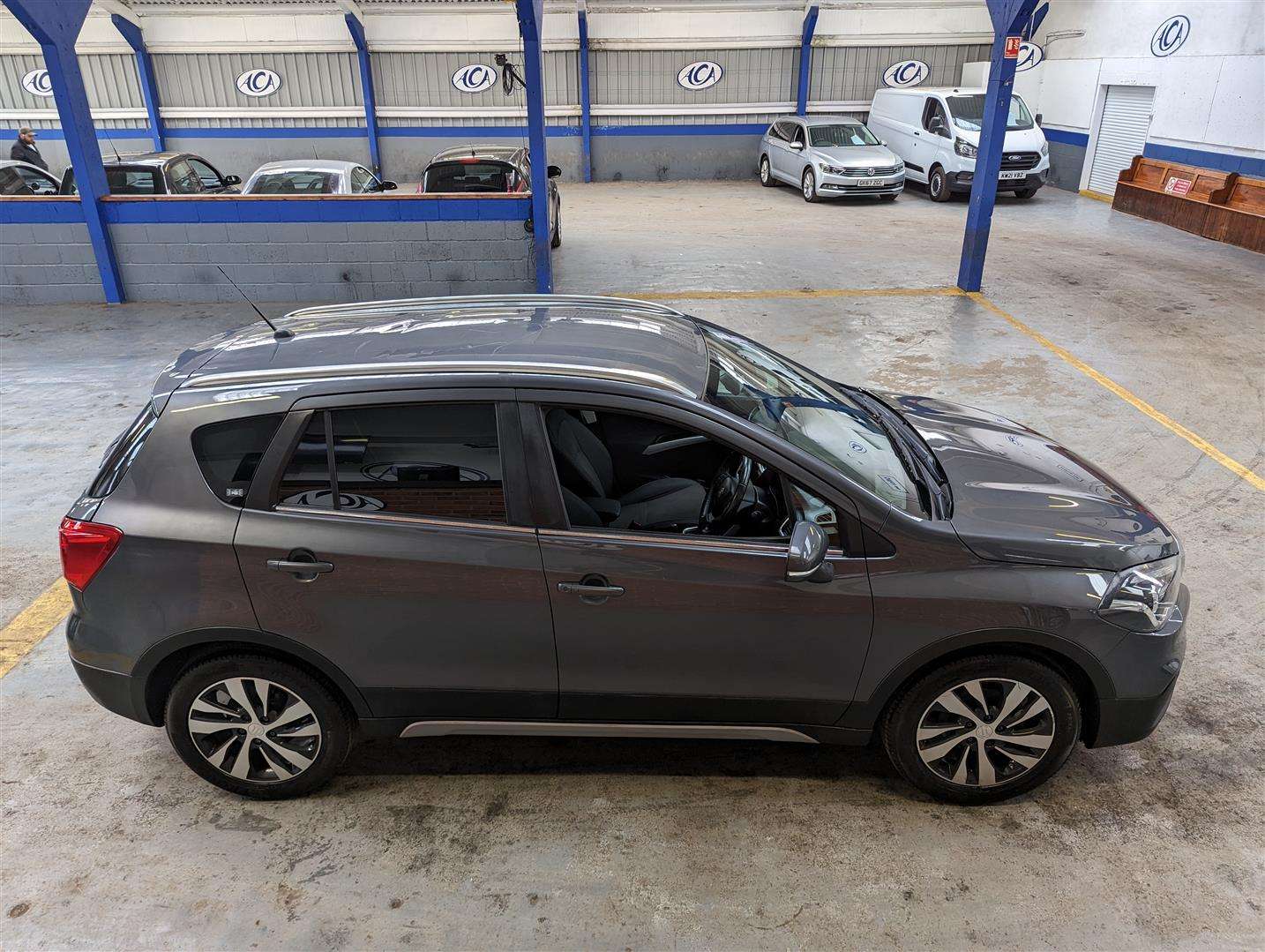 <p>2019 SUZUKI SX4 S-CROSS SZ-T BOOSTERJ</p>