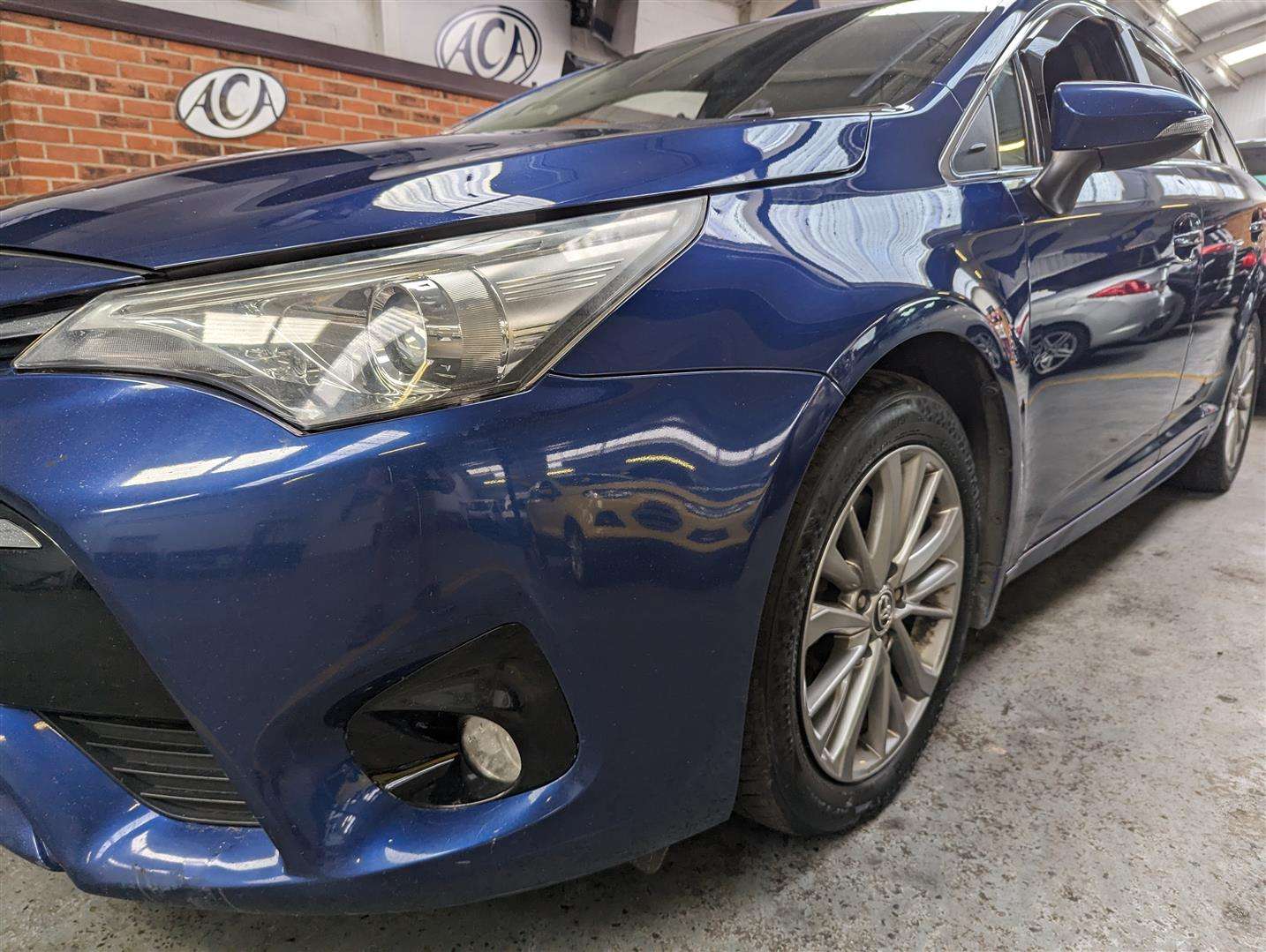 <p>2015 TOYOTA AVENSIS ** SOLD</p>