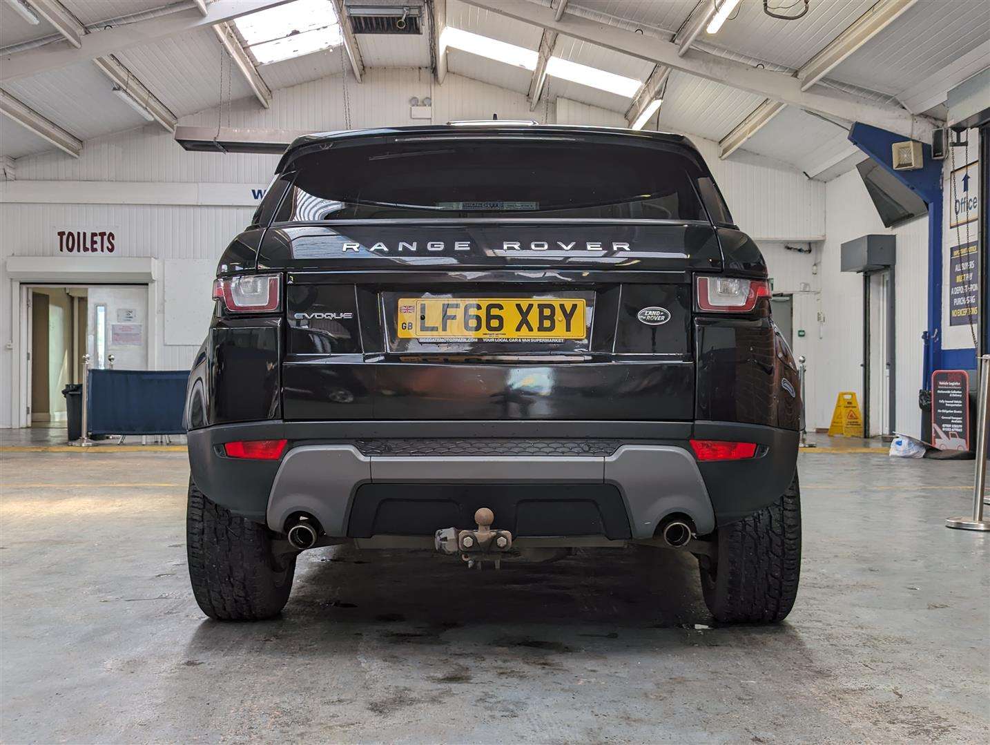 <p>2016 LAND ROVER R ROVER EVOQUE SE TECH TD</p>