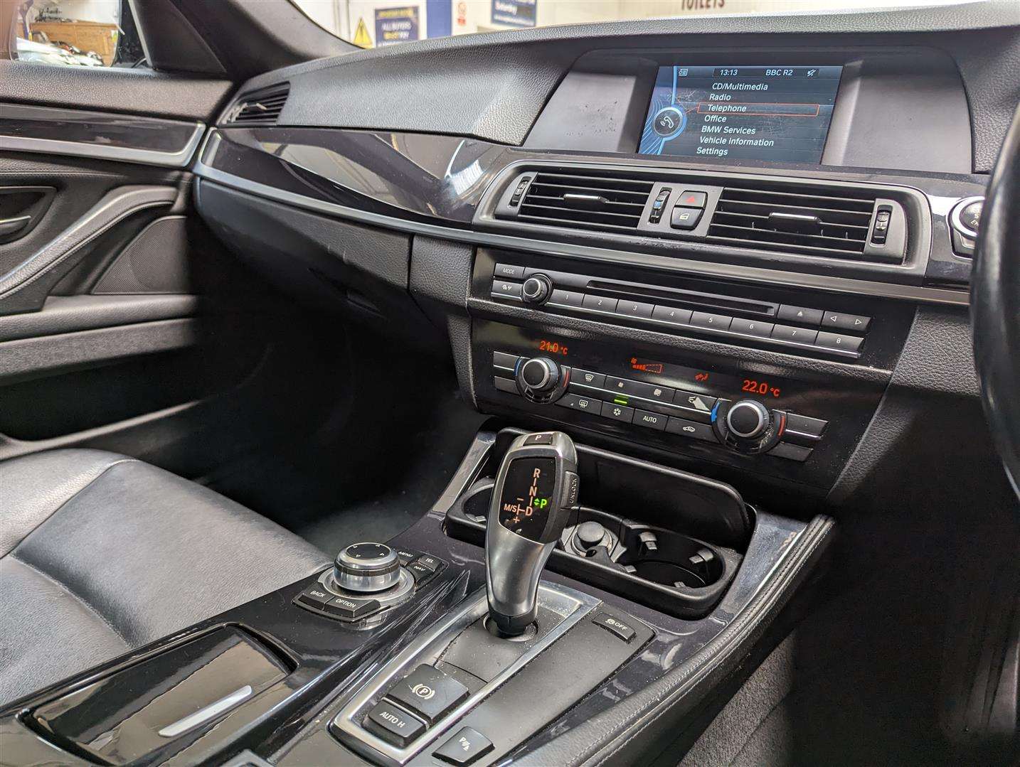 <p>2010 BMW 520D SE AUTO</p>