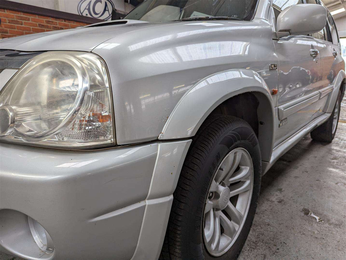 <p>2004 SUZUKI GRAND VITARA **SOLD</p>