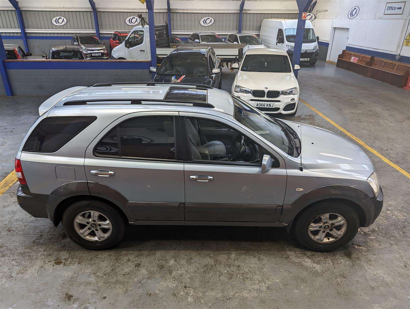 <p>2005 KIA SORENTO CRDI XS AUTO</p>