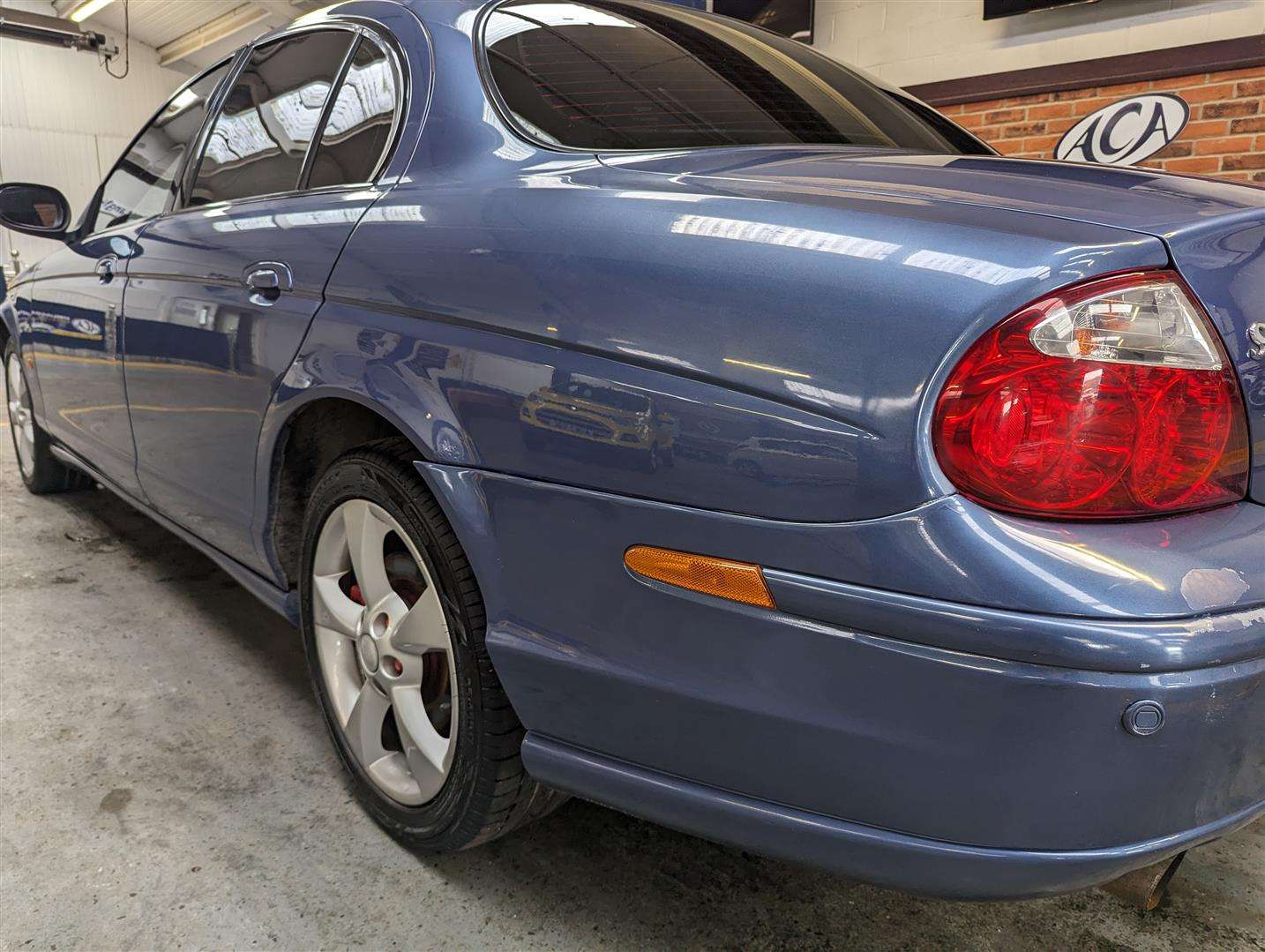 <p>2004 JAGUAR S-TYPE V6 SPORT AUTO</p>