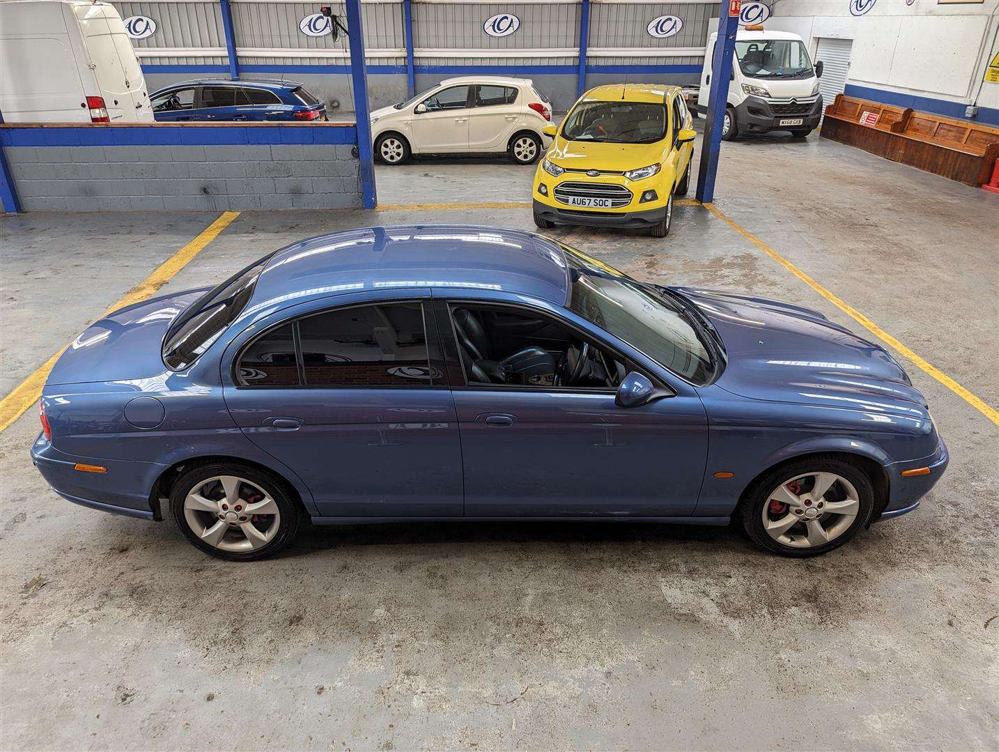 <p>2004 JAGUAR S-TYPE V6 SPORT AUTO</p>