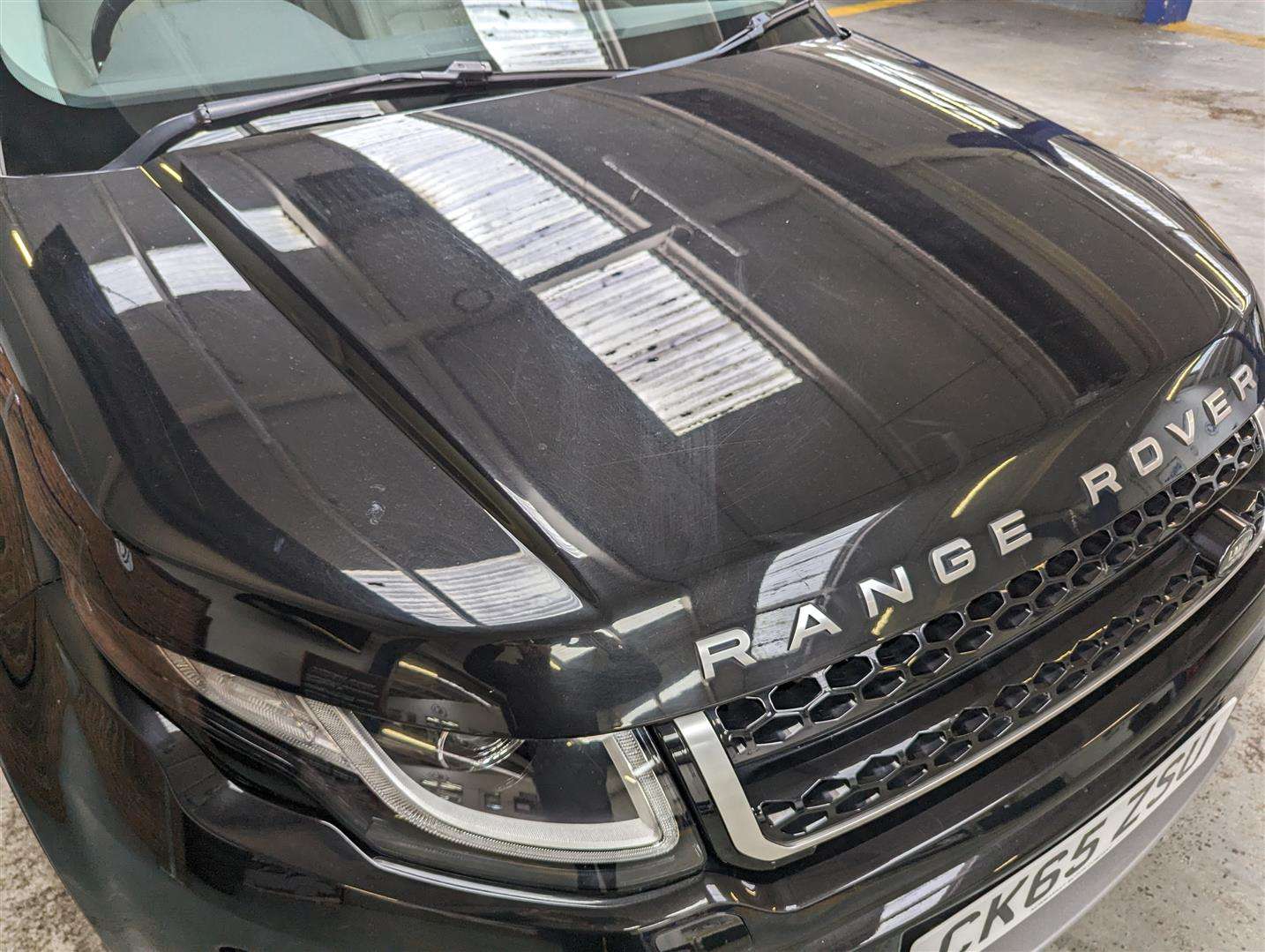 <p>2015 LAND ROVER RANGE ROVER EVOQUE SE TEC</p>