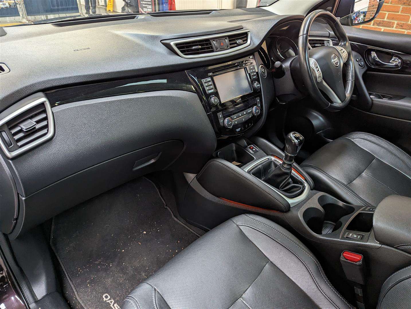 <p>2014 NISSAN QASHQAI TEKNA DCI</p>