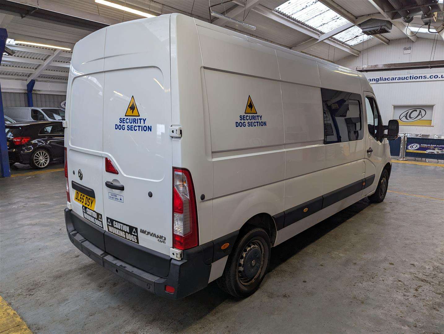 <p>2016 VAUXHALL MOVANO F3500 L3H2 CDTI</p>