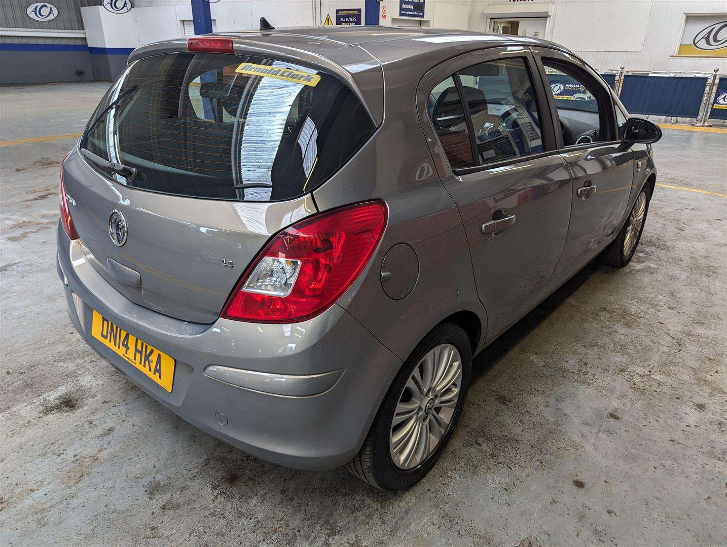 <p>2014 VAUXHALL CORSA SE</p>