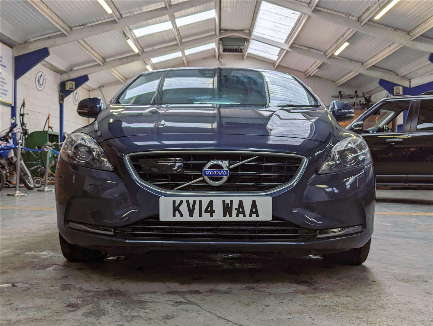 <p>2014 VOLVO V40 SE LUX NAV D3 SOLD</p>