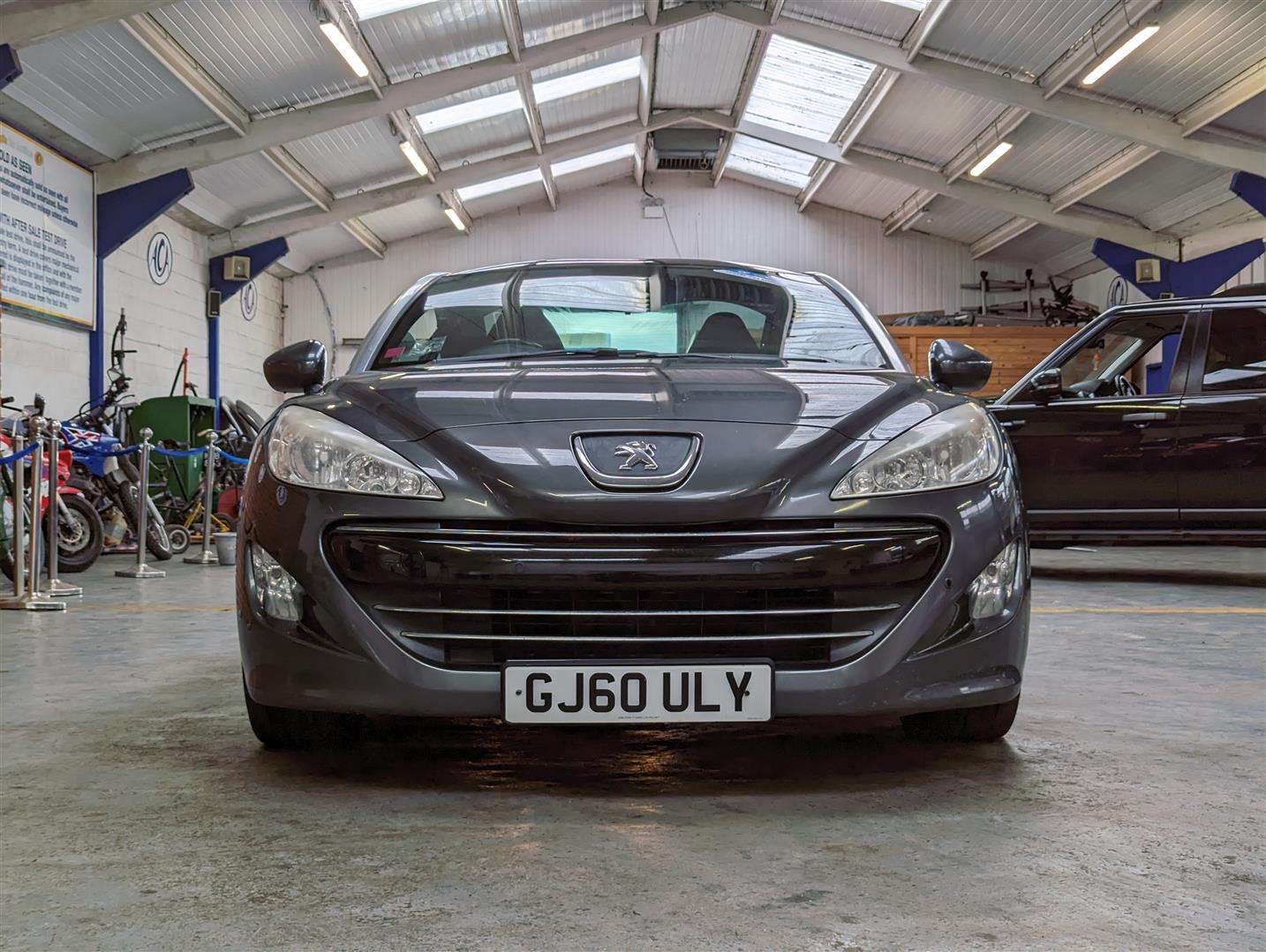 <p>2010 PEUGEOT RCZ SPORT HDI</p>