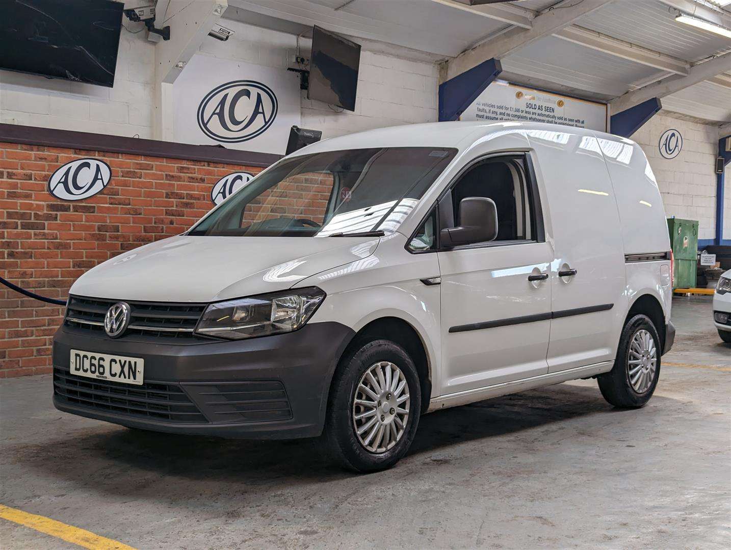 <p>2016 VOLKSWAGEN CADDY C20 STARTLINE TDI</p>