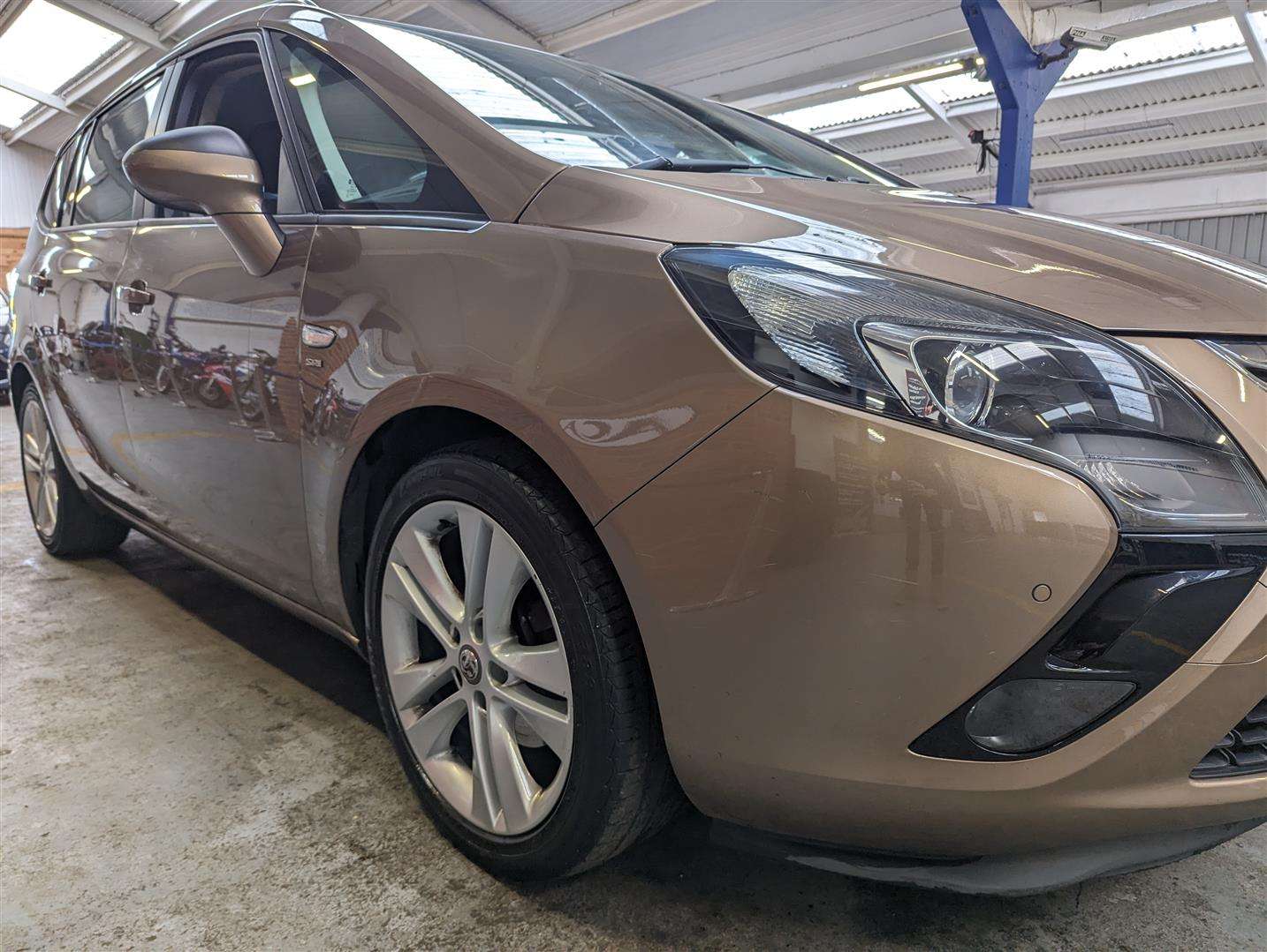 <p>2014 VAUXHALL ZAFIRA TOURER SRI TURBO</p>