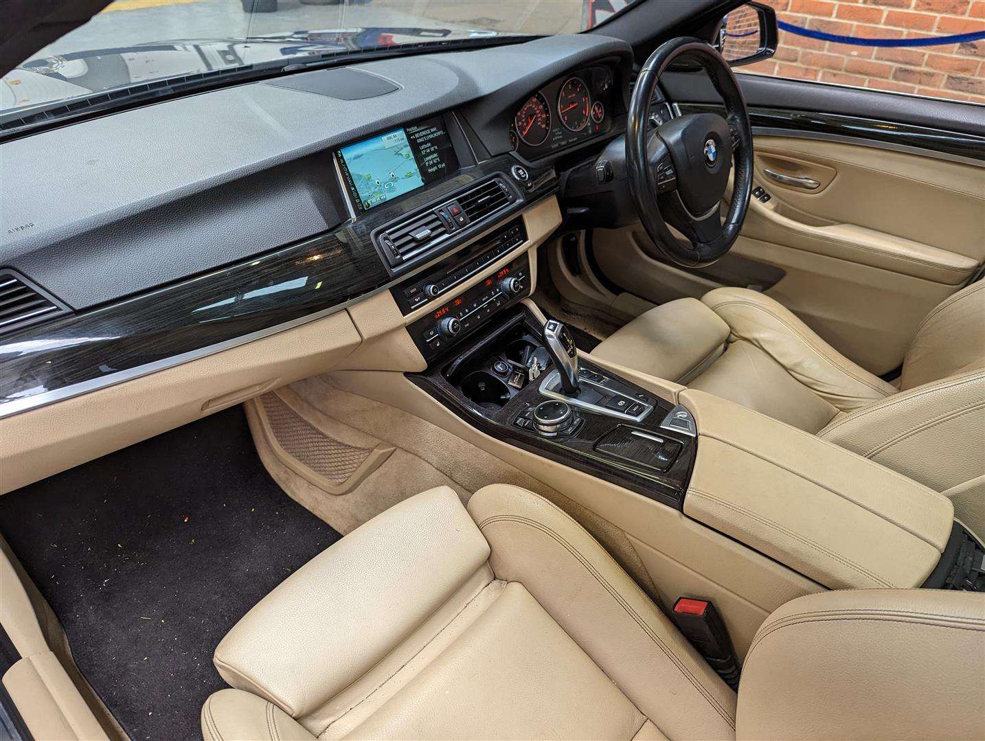 <p>2013 BMW 535D LUXURY AUTO</p>