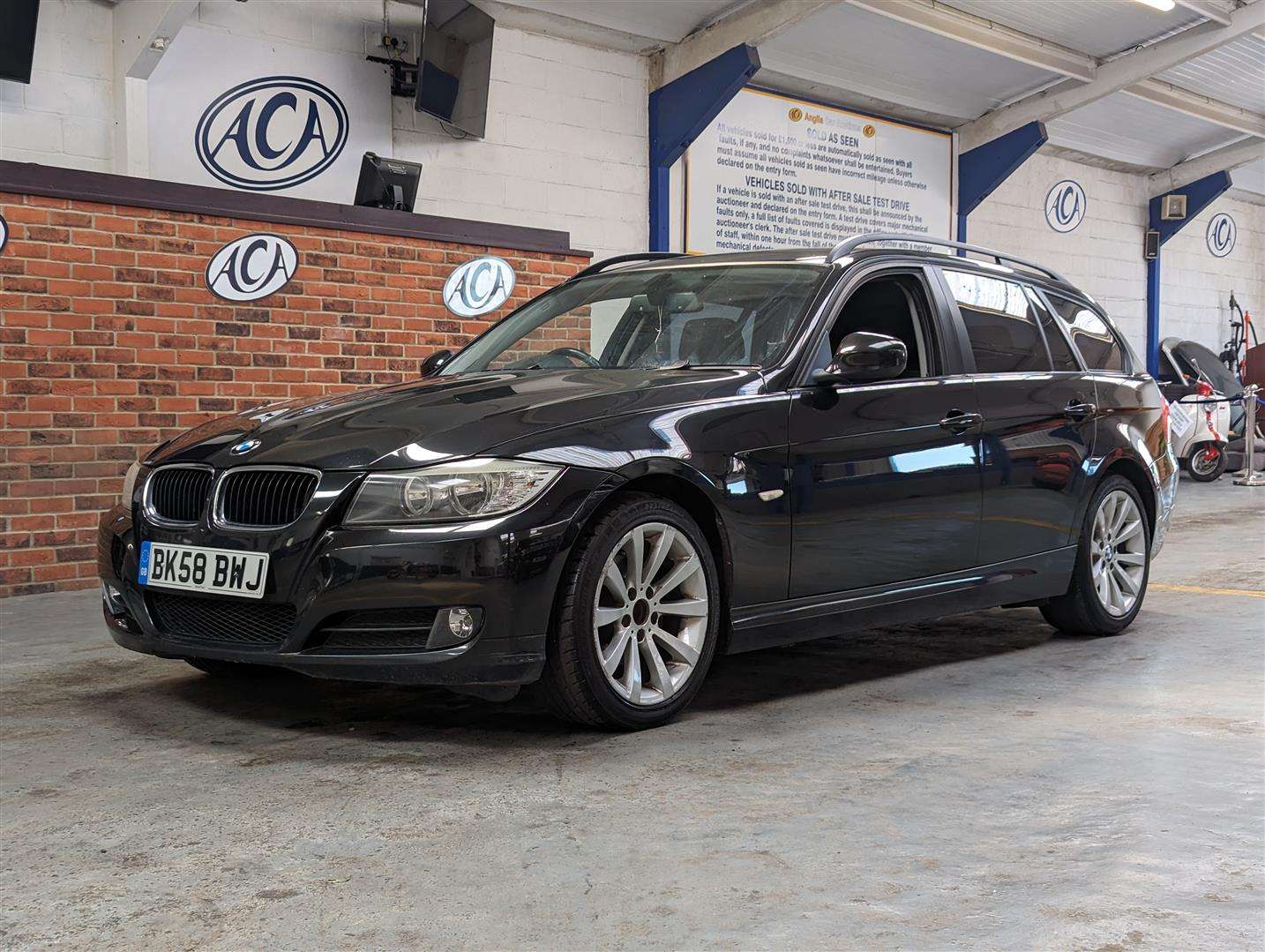 <p>2008 BMW 318I SE TOURING - SOLD</p>